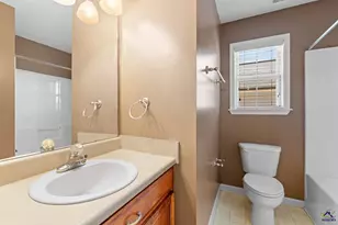 216 Wembley Dr, Warner Robins, GA 31088 - Photo 14