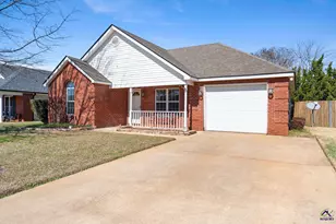 216 Wembley Dr, Warner Robins, GA 31088 - Photo 2