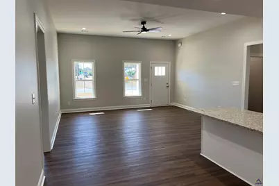 113 Taylor Drive, Cochran, GA 31014 - Photo 6