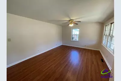 107 Springdale Drive, Warner Robins, GA 31088 - Photo 4