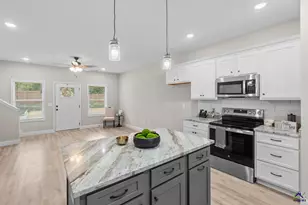 302 Beau Claire Cir, Warner Robins, GA 31008 - Photo 8