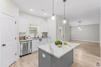 302 Beau Claire Circle, Warner Robins, GA 31008 - Photo 10