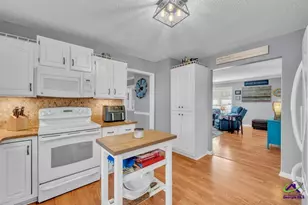 174 Majestic Oak Cir, Byron, GA 31008 - Photo 12