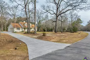 174 Majestic Oak Cir, Byron, GA 31008 - Photo 2