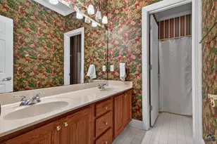 623 Walton Way, Macon, GA 31210 - Photo 32