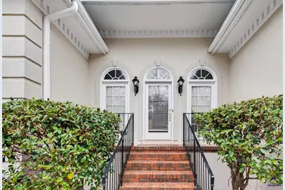 623 Walton Way, Macon, GA 31210 - Photo 2