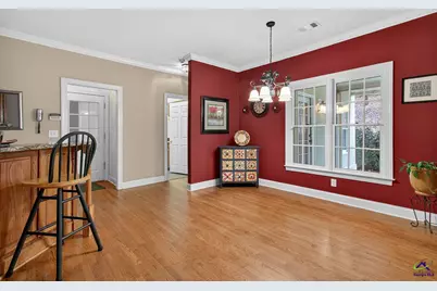 623 Walton Way, Macon, GA 31210 - Photo 12