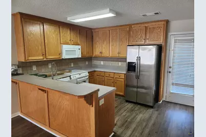 105 Monticello Drive, Warner Robins, GA 31008 - Photo 4