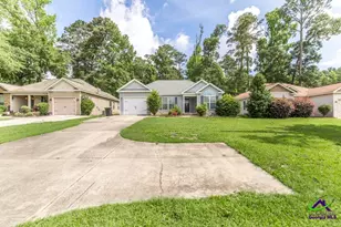 510 Leisure Lake Dr, Warner Robins, GA 31088 - Photo 2