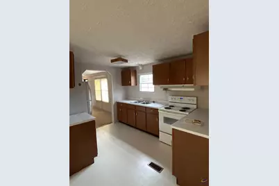 79 N Peach Plantations Ct., Byron, GA 31008 - Photo 4