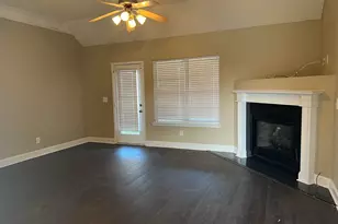 523 Manchester Ln, Byron, GA 31008 - Photo 2