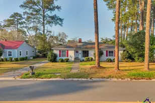 715 E 17th Ave, Cordele, GA 31015 - Photo 1