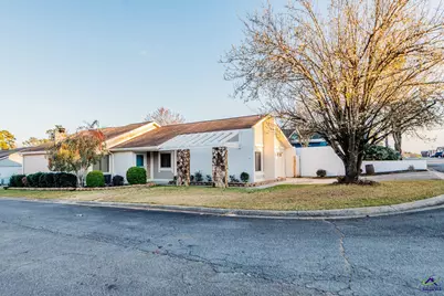 200 Atrium Ct, Warner Robins, GA 31088 - Photo 4