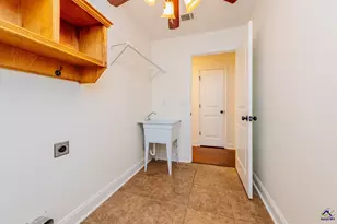 214 Cheshire Dr, Warner Robins, GA 31088 - Photo 10