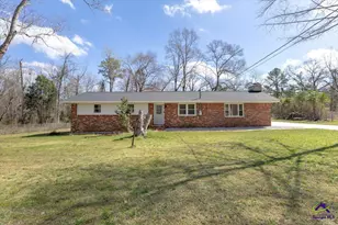 210 Webb St, Warner Robins, GA 31093 - Photo 1