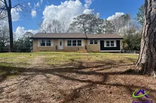 105 Robinhood Dr, Warner Robins, GA 31088 - Photo 1