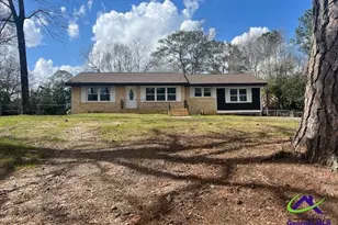 105 Robinhood Dr, Warner Robins, GA 31088 - Photo 2