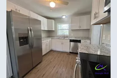 105 Robin Hood Drive, Warner Robins, GA 31088 - Photo 12