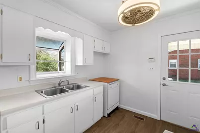 213 Self Street, Warner Robins, GA 31088 - Photo 12