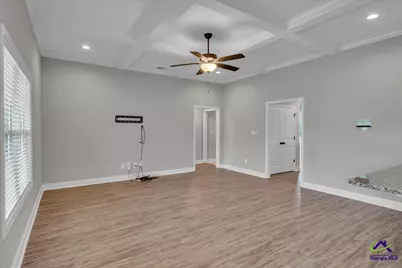 629 Broderick, Warner Robins, GA 31088 - Photo 10