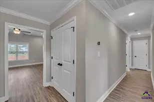 629 Broderick, Warner Robins, GA 31088 - Photo 6