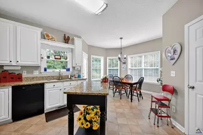 504 Edgefield Way, Macon, GA 31210 - Photo 12
