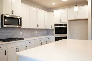 310 Garnet Dr, Bonaire, GA 31005 - Photo 12