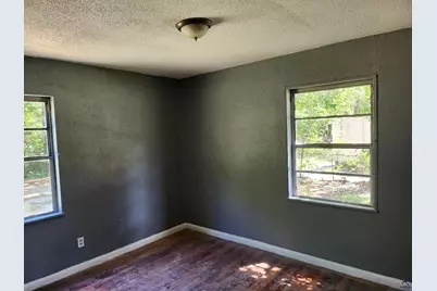 215 Camellia Circle, Warner Robins, GA 31093 - Photo 2