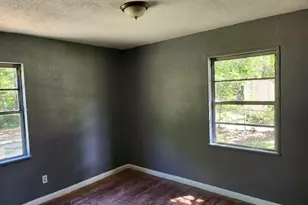 215 Camellia Cir, Warner Robins, GA 31093 - Photo 2