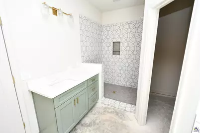 124 Early Drive, Byron, GA 31008 - Photo 18