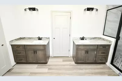 147 Early Drive, Byron, GA 31008 - Photo 18