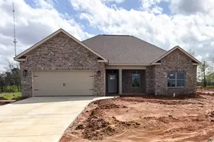 147 Early Dr, Byron, GA 31008 - Photo 1