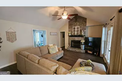 306 Lakeridge Court, Macon, GA 31211 - Photo 6