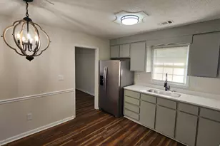 414 Forest Lake Dr, Warner Robins, GA 31093 - Photo 8