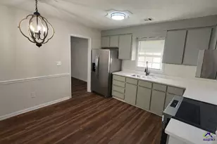 414 Forest Lake Dr, Warner Robins, GA 31093 - Photo 4