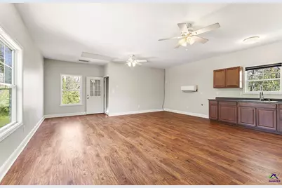 105 Kim Way, Warner Robins, GA 31088 - Photo 32