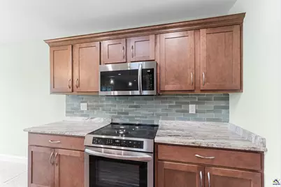 423 Lamplight Drive, Byron, GA 31008 - Photo 16