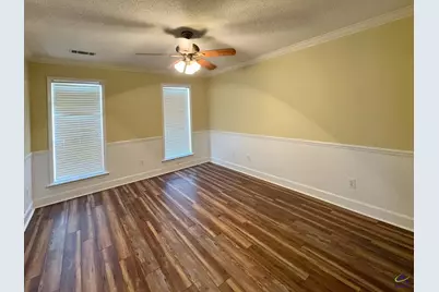 200 Williamsburg Avenue, Warner Robins, GA 31088 - Photo 8