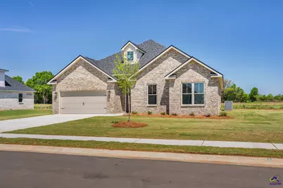 211 Farmland Circle, Perry, GA 31069 - Photo 2