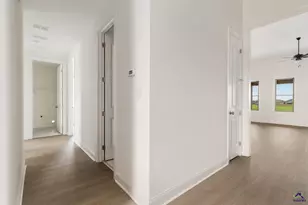 210 Farmland Circle, Perry, GA 31069 - Photo 18