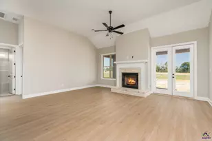 207 Farmland Circle, Perry, GA 31069 - Photo 8