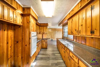 3119 Imperial Drive, Macon, GA 31211 - Photo 12