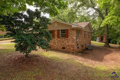 308 Juniper, Warner Robins, GA 31093 - Photo 4