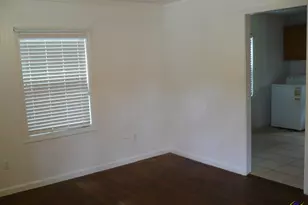 1325 Laura Ave, Warner Robins, GA 31088 - Photo 2