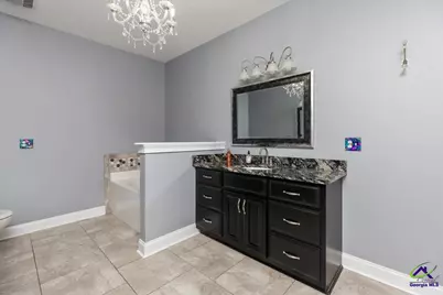 1053 W 26 Highway, Cochran, GA 31014 - Photo 46