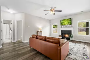 184 Amelia Dr, Byron, GA 31008 - Photo 6