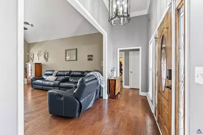 113 Erin Way, Warner Robins, GA 31088 - Photo 4