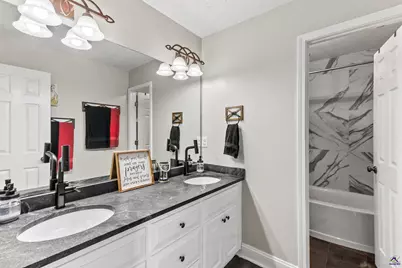 113 Erin Way, Warner Robins, GA 31088 - Photo 32