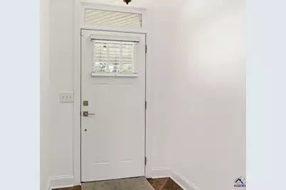 145 Fairway Oaks, Perry, GA 31069 - Photo 6