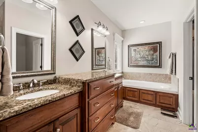 121 Bridgeway Drive, Warner Robins, GA 31088 - Photo 34